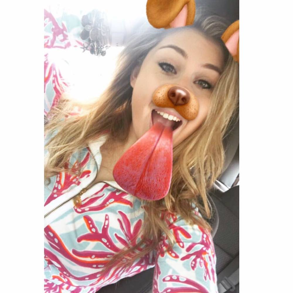 Meet your Posher, Kelsie